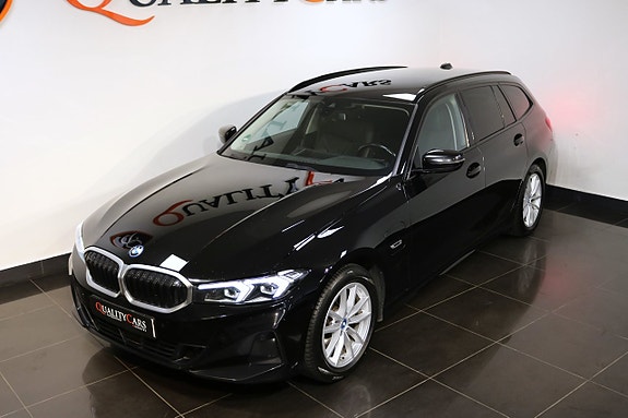 BMW 330e 19 of 27