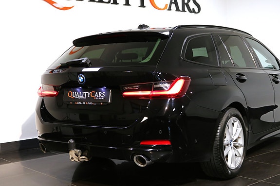 BMW 330e 22 of 27