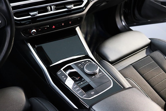 BMW 330e 11 of 27