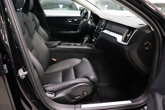 Volvo V60 12 of 29