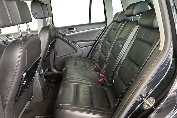 Volkswagen Tiguan 16 of 25
