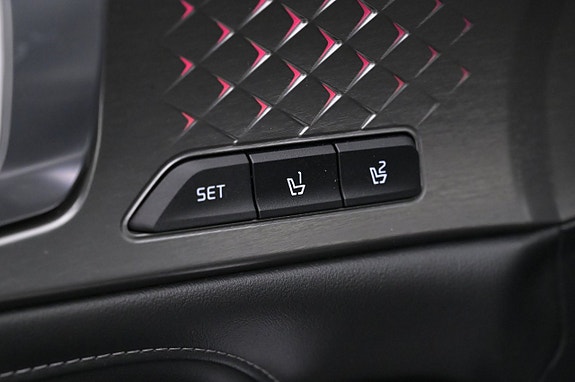 Kia Sorento 10 of 27