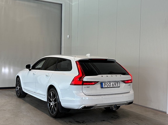 Volvo V90 Cross Country 6 of 25