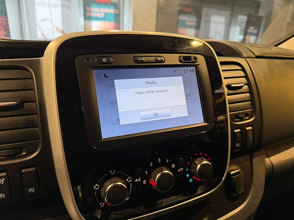 Renault Trafic 14 of 25