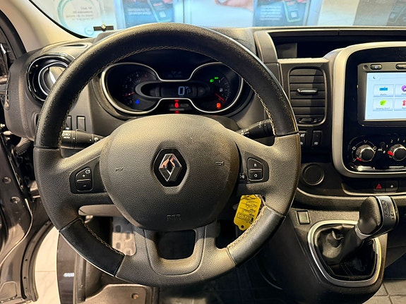 Renault Trafic 11 of 25