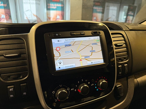 Renault Trafic 13 of 25