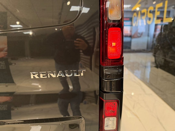 Renault Trafic 23 of 25