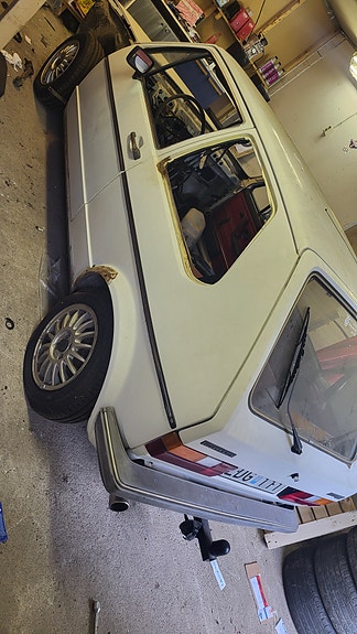 Volkswagen Golf I 2 of 2
