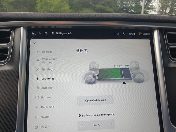 Tesla Model S 14 of 30