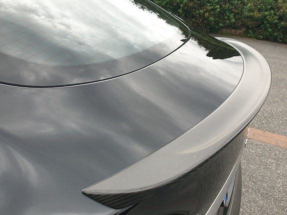 Tesla Model S 9 of 30