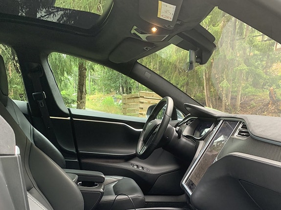Tesla Model S 6 of 30