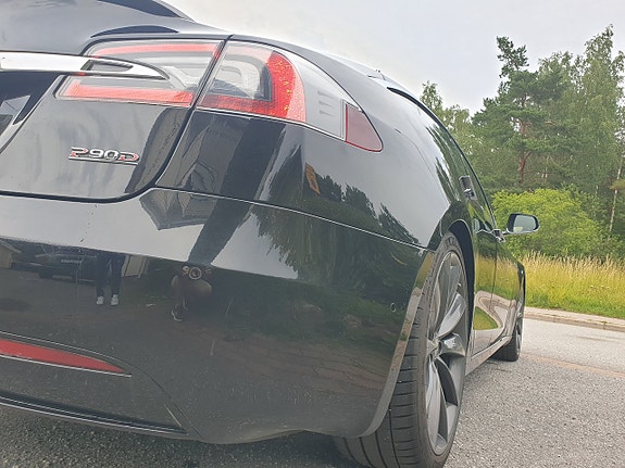 Tesla Model S 3 of 30