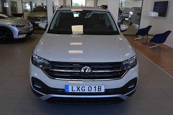 Volkswagen T-Cross 2 of 5