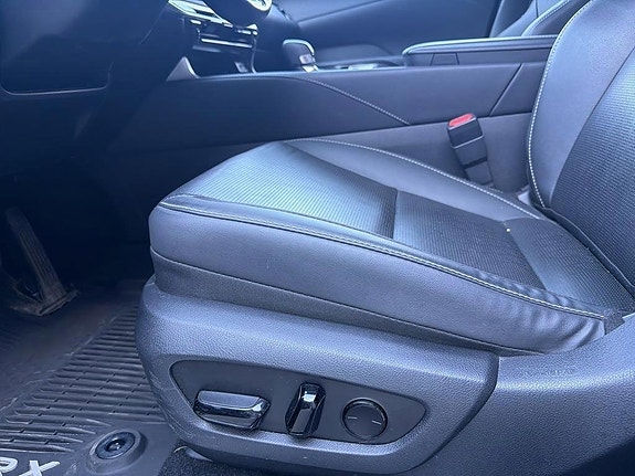 Lexus RX450h+ 14 of 20