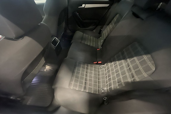 Audi A4 9 of 11