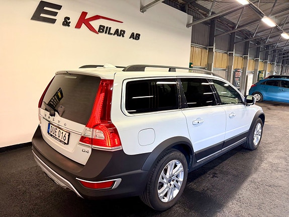 Volvo XC70 3 of 5
