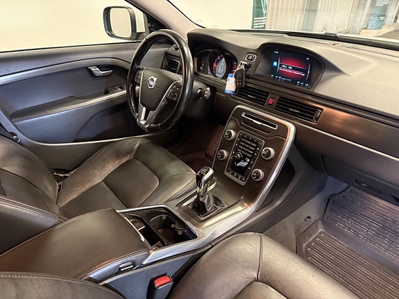 Volvo XC70 7 of 20