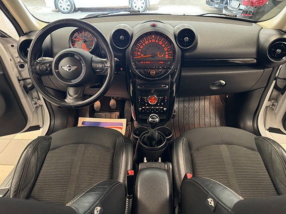 MINI Countryman Cooper 7 of 15