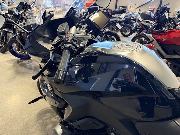 BMW R1250RS låga mil 5 of 8
