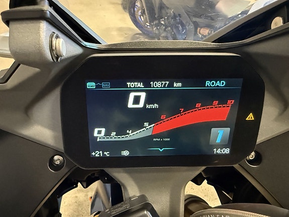 BMW R1250RS låga mil 8 of 8