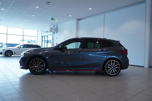 BMW 128ti 3 of 11