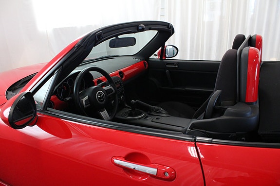 Mazda MX-5 28 of 29