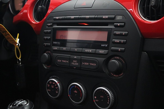 Mazda MX-5 25 of 29