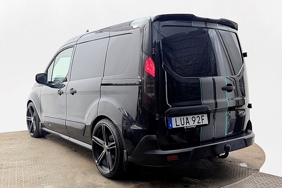 Ford Transit Connect 9 of 26