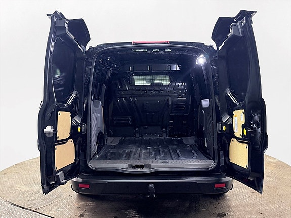 Ford Transit Connect 8 of 26