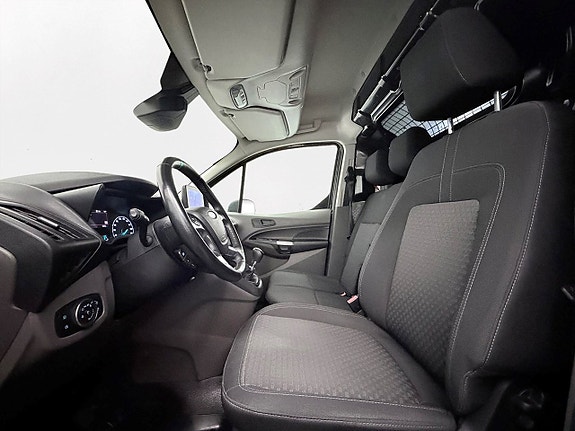 Ford Transit Connect 14 of 26