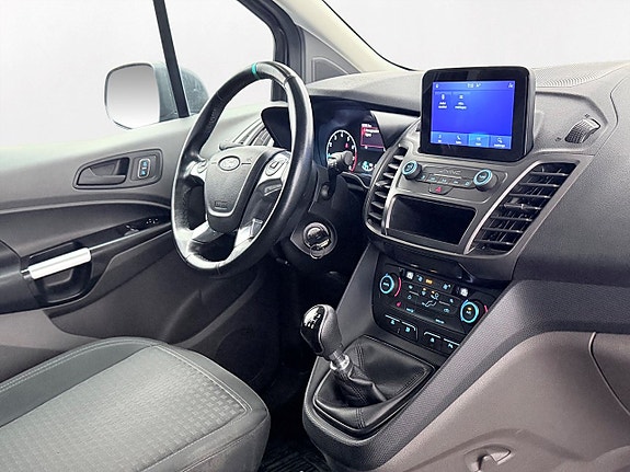 Ford Transit Connect 17 of 26