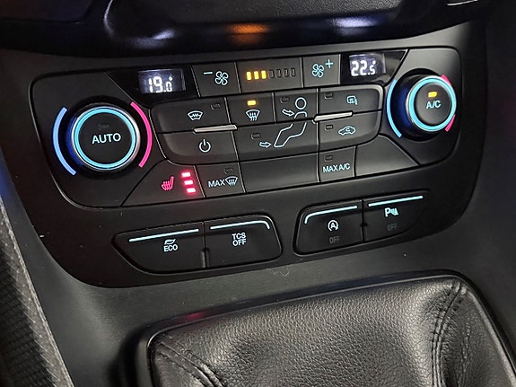 Ford Transit Connect 25 of 26
