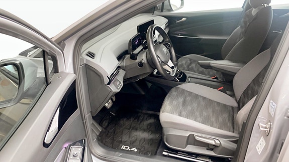 Volkswagen ID.4 8 of 13