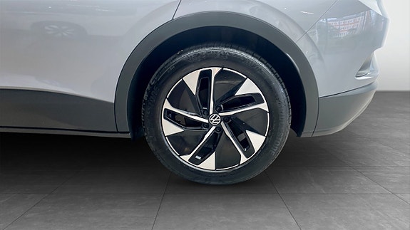 Volkswagen ID.4 6 of 13