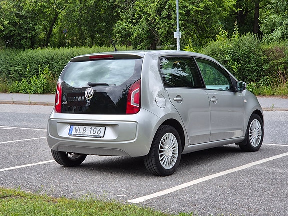 Volkswagen UP! 5 of 5