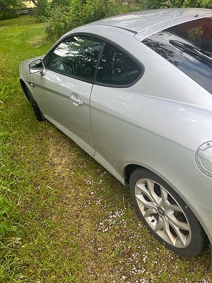 Hyundai Coupe 2 of 6