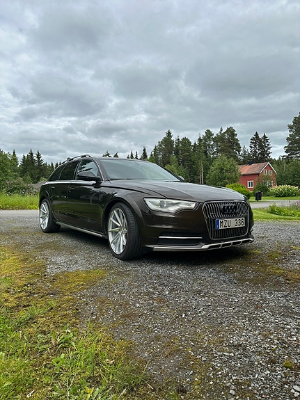 Audi A6 allroad 4 of 5
