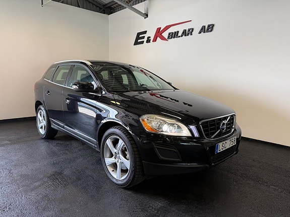 Volvo XC60 3 of 5