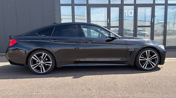 BMW 430i 6 of 16