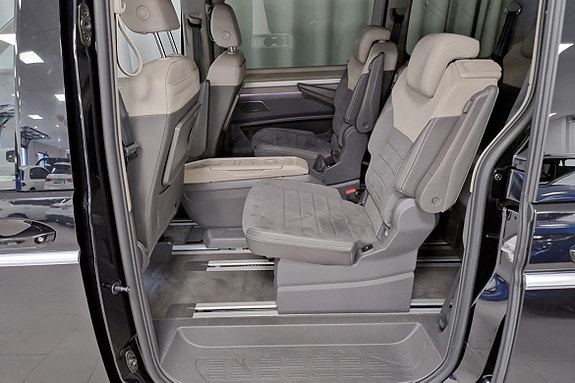 Volkswagen Multivan 5 of 5