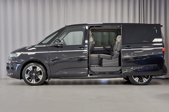 Volkswagen Multivan 3 of 5