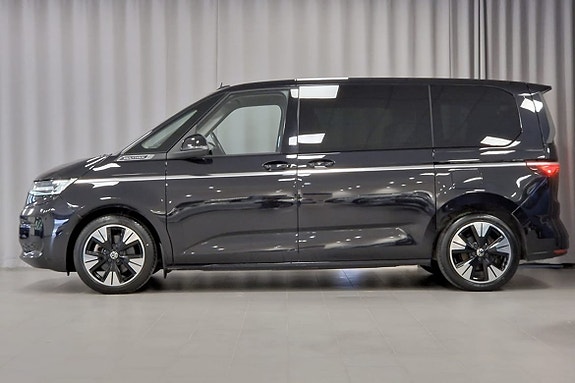 Volkswagen Multivan 2 of 5
