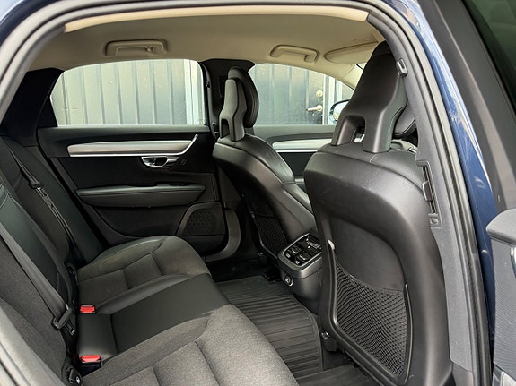 Volvo S90 12 of 21