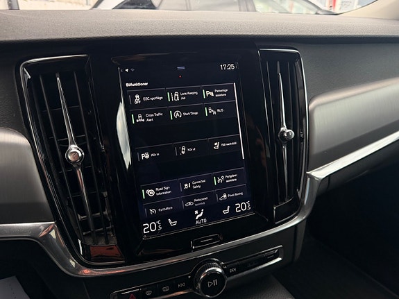 Volvo S90 17 of 21