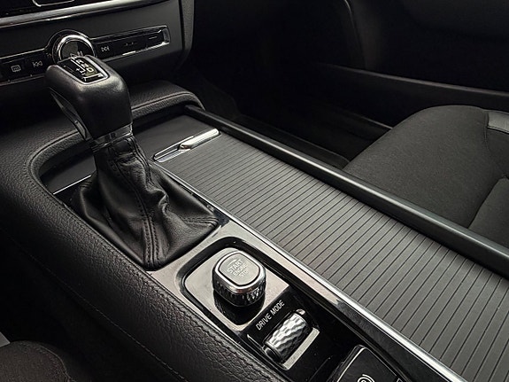 Volvo S90 14 of 21