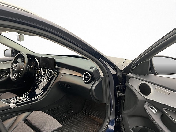 Mercedes-Benz C200 d 15 of 30