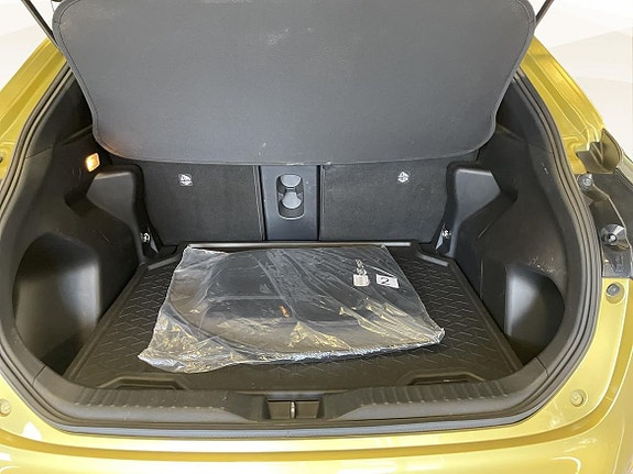 Toyota Yaris Cross 13 of 19
