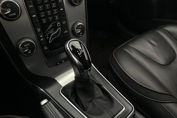 Volvo V40 Cross Country 19 of 28