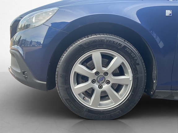 Volvo V40 Cross Country 27 of 28