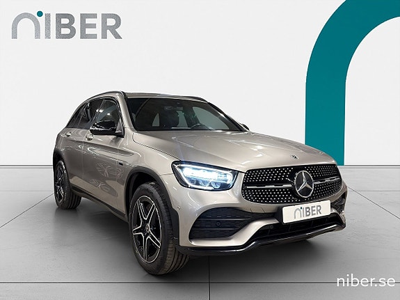 Mercedes-Benz GLC300 de 4 of 5